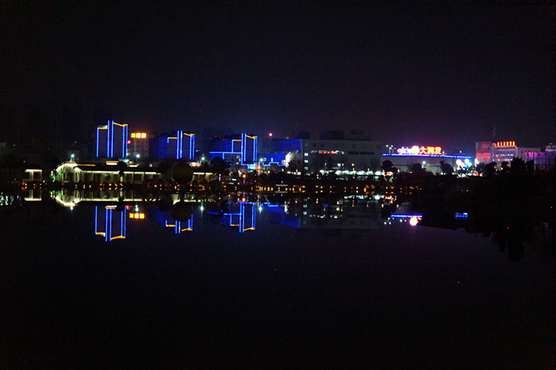 DSC07203_.jpg