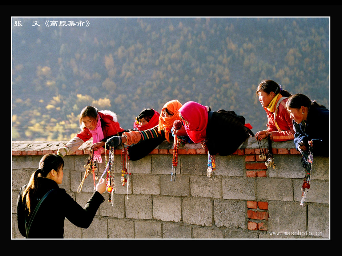 [����]����ɽ��������Ӱѧ�ᡰ����Ȼ�Ĺ�Ӱ����Ʒչ���£�